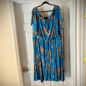 Torrid Floral Off The Shoulder Crop Top & Maxi Skirt Set.